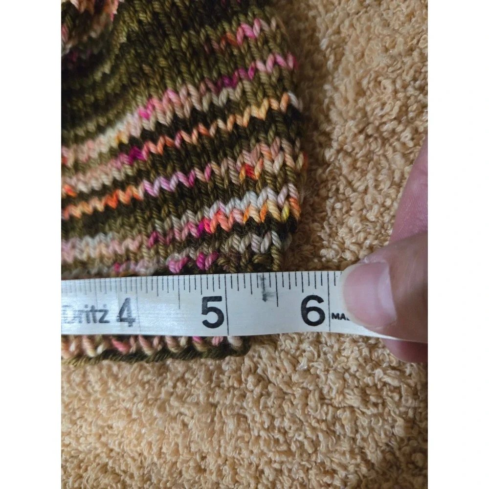 Mel's PDX Knits Newborn Beanie Hand Knit 100% Merino Wool Green Pink Variegated